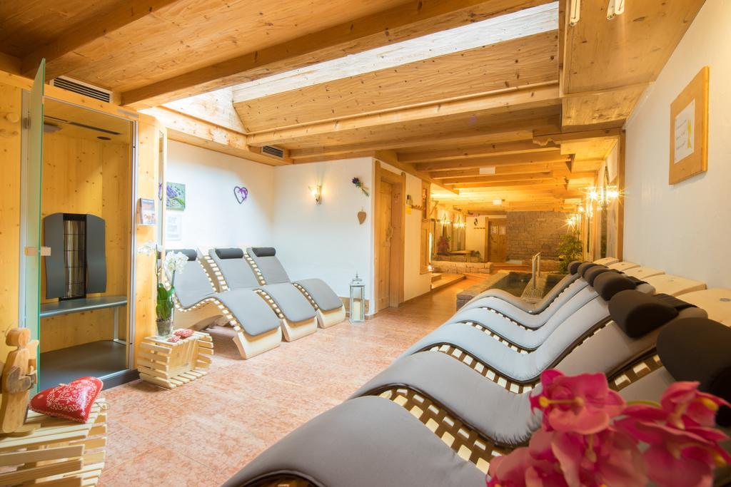 Hotel La Stua San Cassiano  Esterno foto
