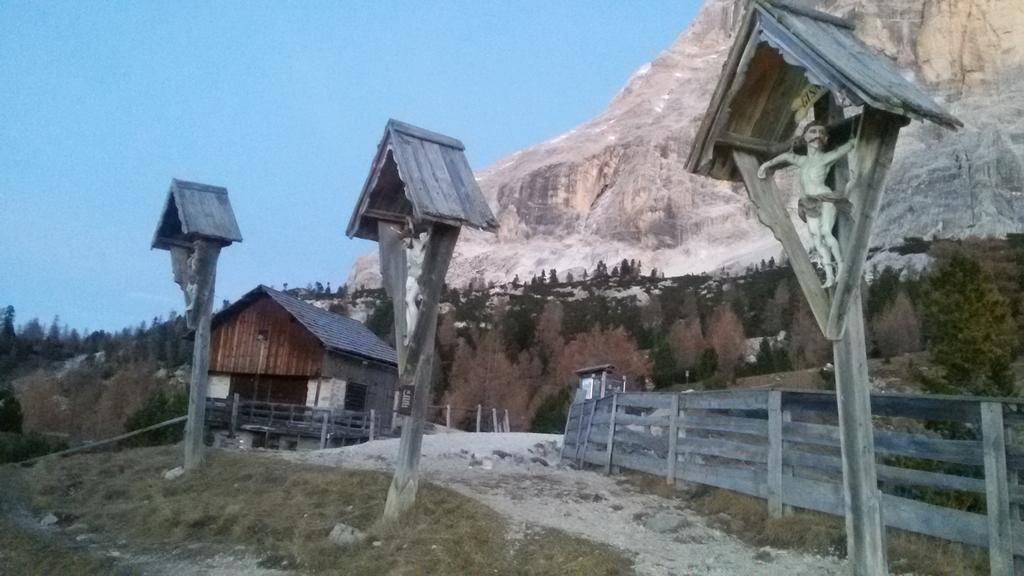 Hotel La Stua San Cassiano  Esterno foto