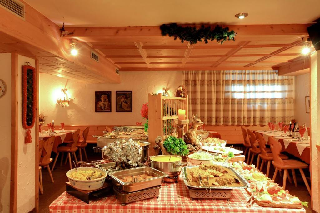 Hotel La Stua San Cassiano  Esterno foto