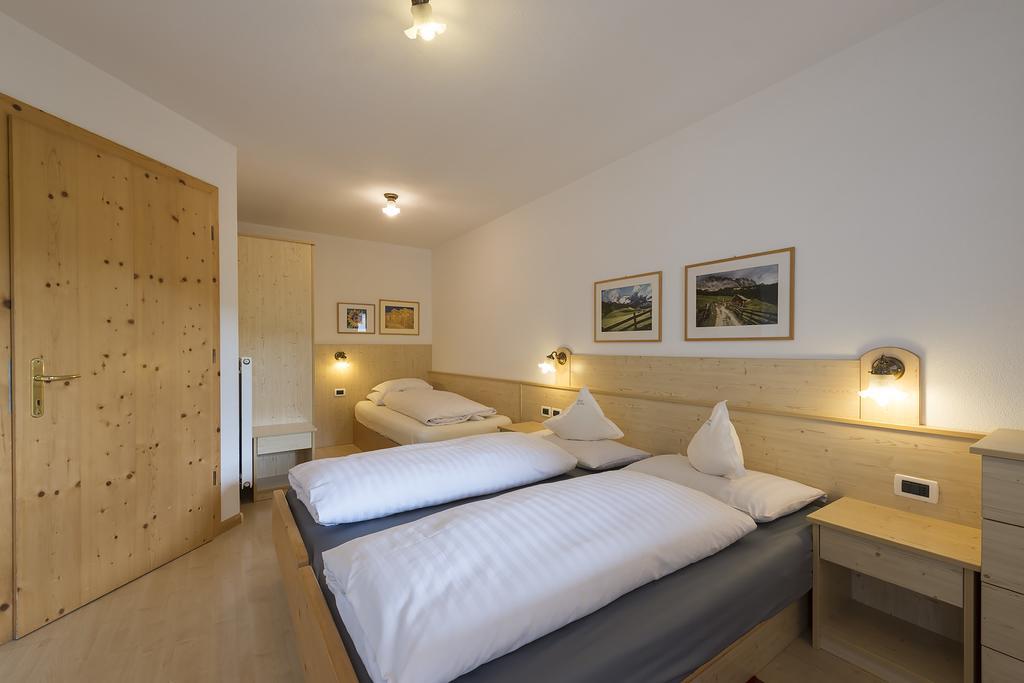 Hotel La Stua San Cassiano  Esterno foto