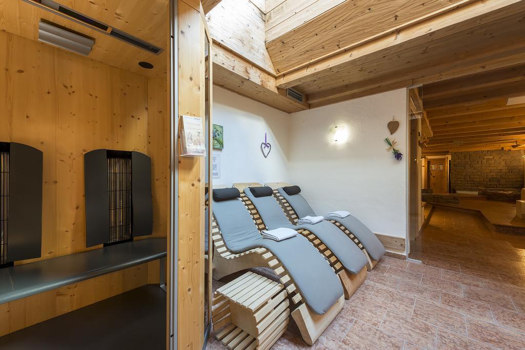 Hotel La Stua San Cassiano  Esterno foto