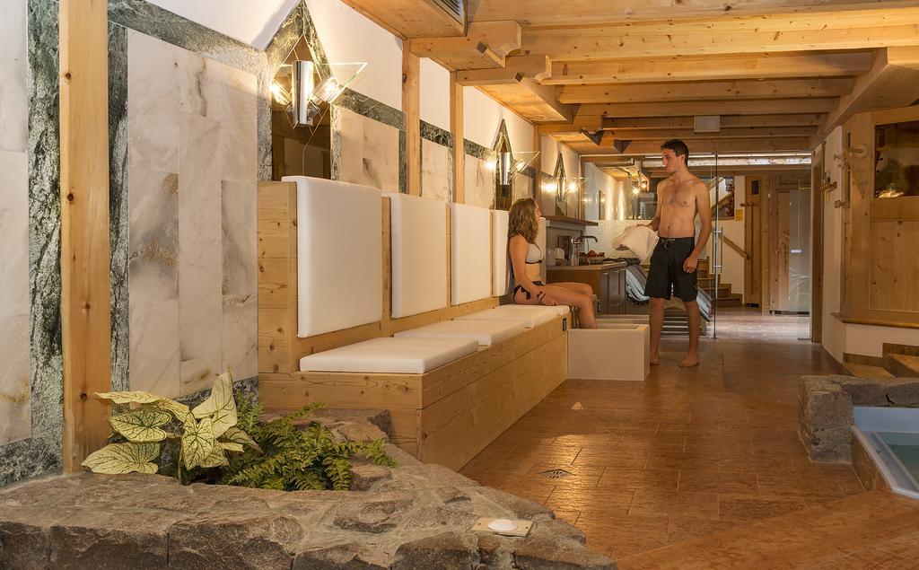 Hotel La Stua San Cassiano  Esterno foto