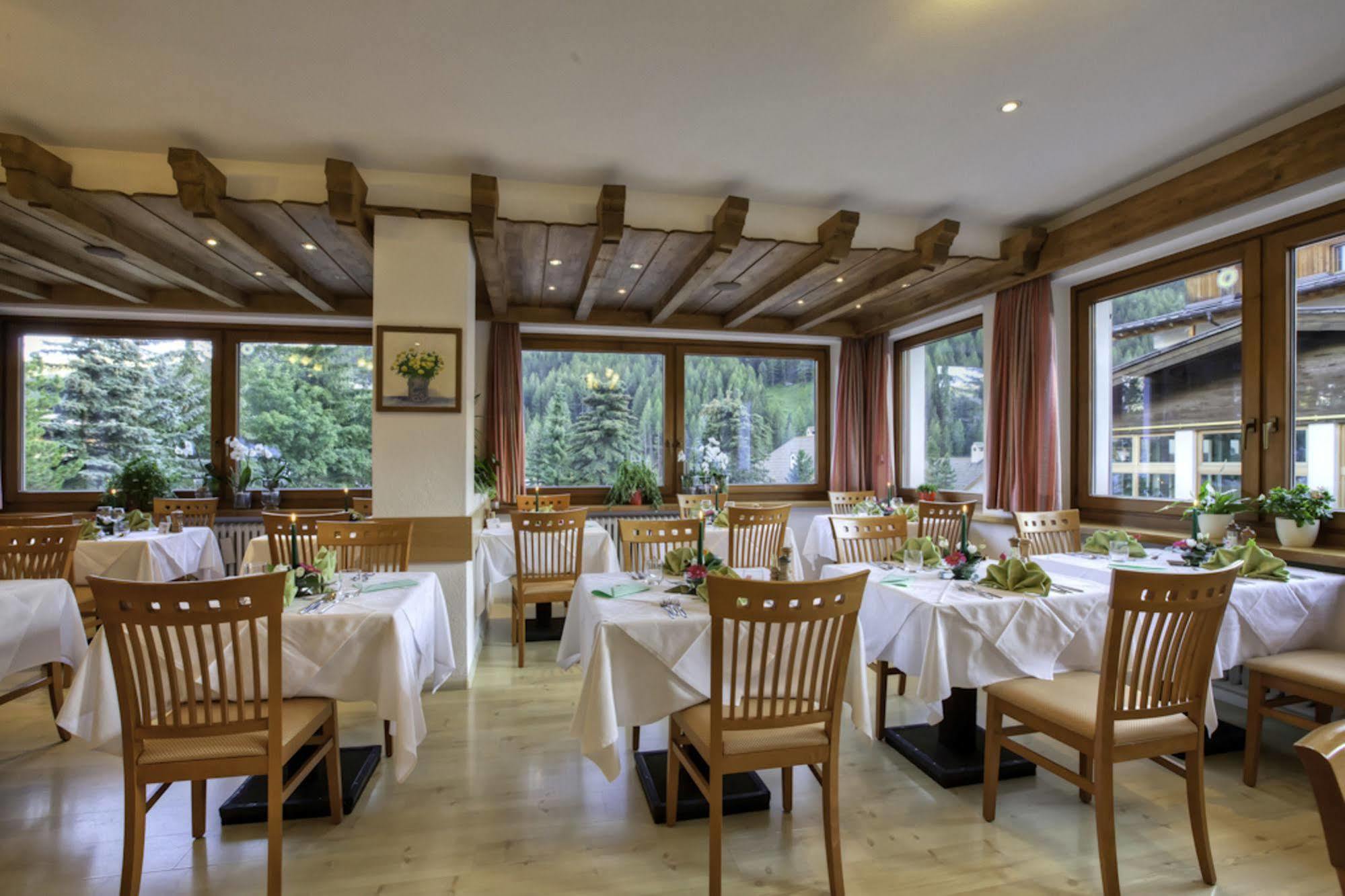 Hotel La Stua San Cassiano  Esterno foto