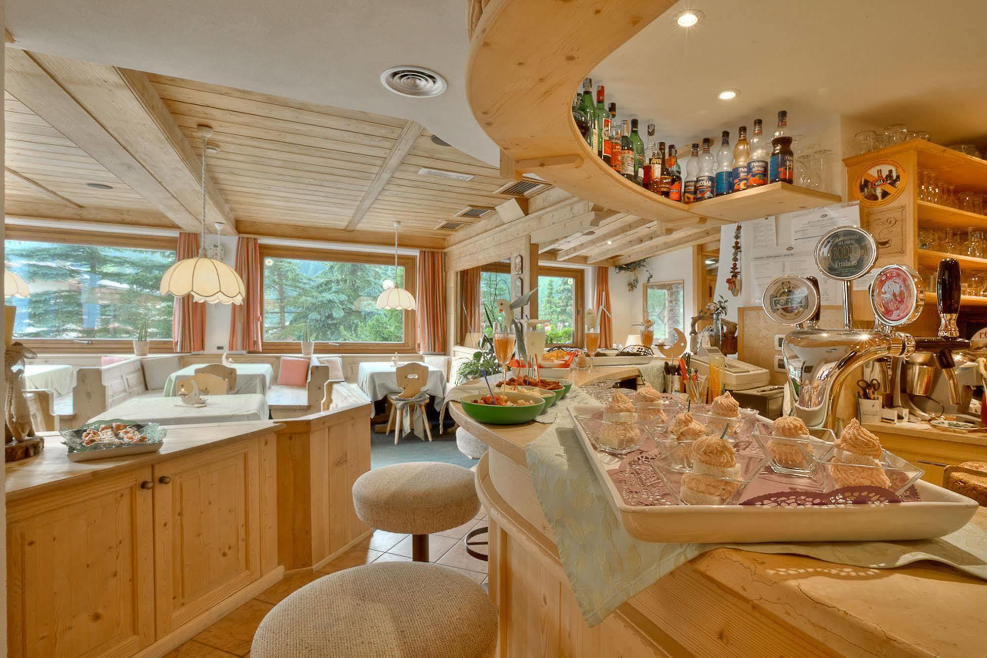 Hotel La Stua San Cassiano  Esterno foto